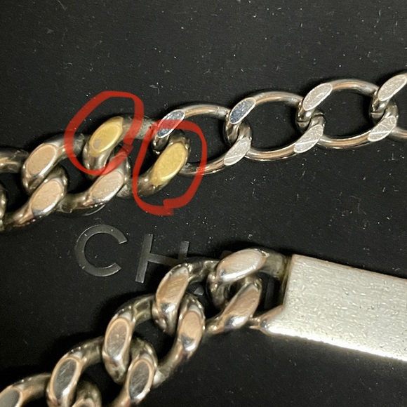 Silver Chanel Necklace. EUC in original soft CC box inside Chanel box . - Picture 12 of 16